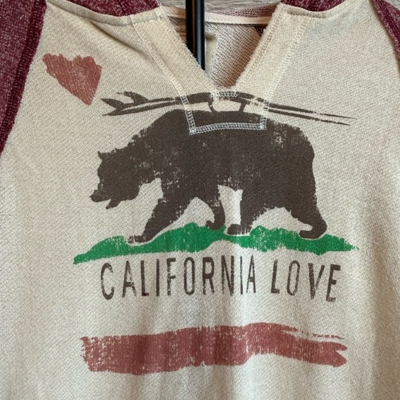 California Love Bear Hoodie - Picture 3 of 9